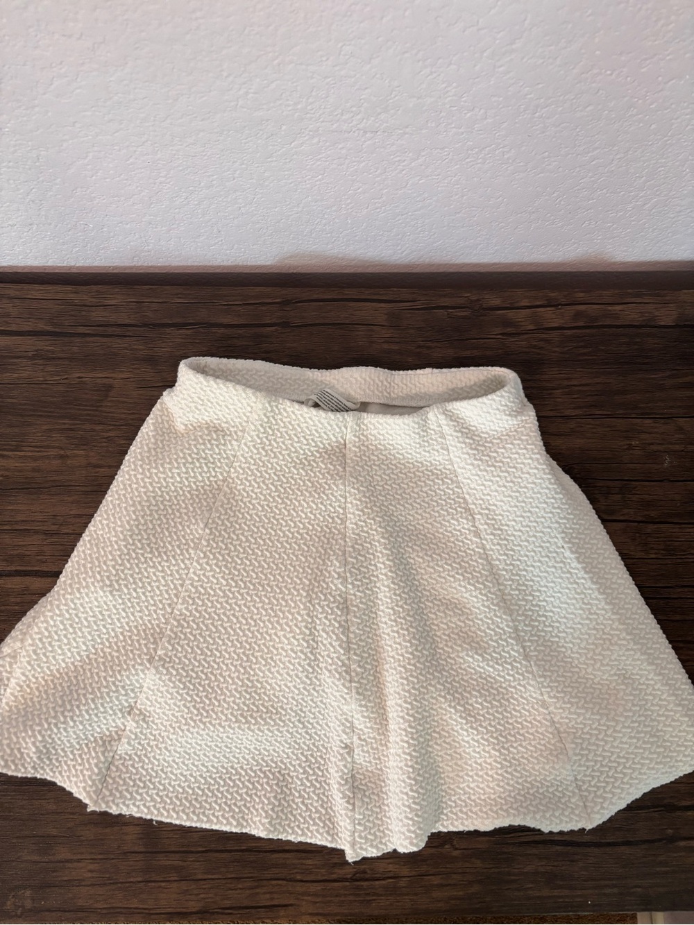 Aeropostale white skirt size small